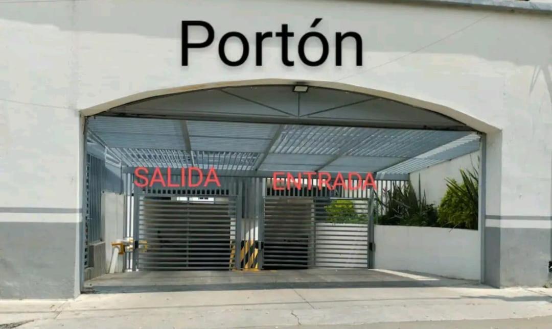 Departamento Nuevo Y Centrico Con Ambiente Familiar En Guadalajara Leilighet Eksteriør bilde